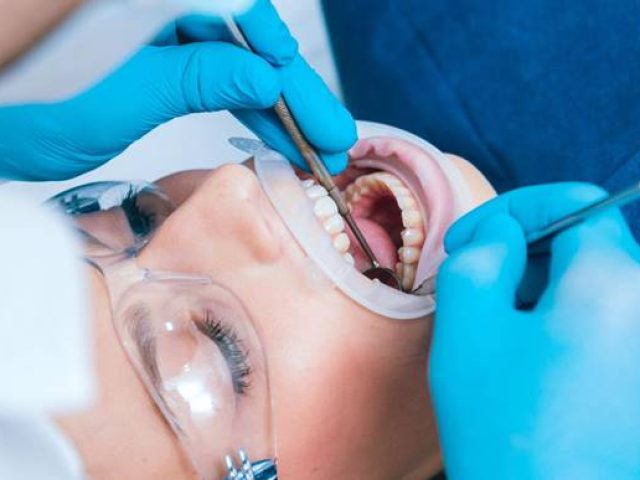 ΧΕΙΡΟΥΡΓΟΣ ΟΔΟΝΤΙΑΤΡΟΣ ΙΛΙΣΙΑ | ΜΠΕΡΝΤΕΛΗΣ ΔΗΜΗΤΡΗΣ