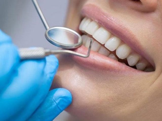 ΧΕΙΡΟΥΡΓΟΣ ΟΔΟΝΤΙΑΤΡΟΣ ΑΘΗΝΑ | ΘΥΜΙΟΓΙΑΝΝΗ ΣΟΦΙΑ