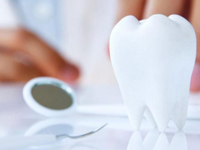 ΧΕΙΡΟΥΡΓΟΣ ΟΔΟΝΤΙΑΤΡΟΣ ΛΟΥΤΡΑΚΙ ΚΟΡΙΝΘΙΑΣ | ΠΡΩΤΟΠΑΠΑΣ ΓΕΩΡΓΙΟΣ