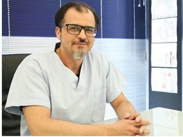 ΧΕΙΡΟΥΡΓΟΣ ΟΔΟΝΤΙΑΤΡΟΣ ΕΞΑΡΧΕΙΑ ΧΡΙΣΤΑΚΟΣ ΣΤΑΜΑΤΗΣ