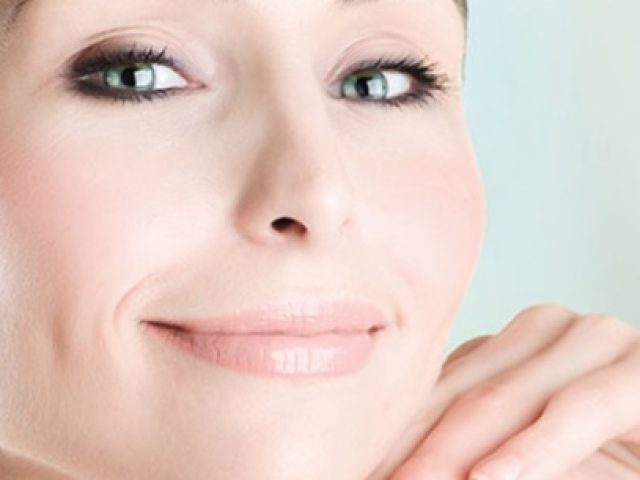 ΠΛΑΣΤΙΚΟΣ ΧΕΙΡΟΥΡΓΟΣ ΚΟΛΩΝΑΚΙ | ΑΔΡΟΥΛΑΚΑΚΗΣ ΑΝΔΡΕΑΣ-ΙΑΤΡΙΚΗ ΑΙΣΘΗΤΙΚΗ ΠΑΡΕΜΒΑΣΗ