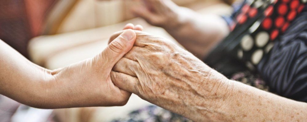 Σοβαρό πρόβλημα Δημόσιας Υγείας οι πτώσεις των ηλικιωμένων