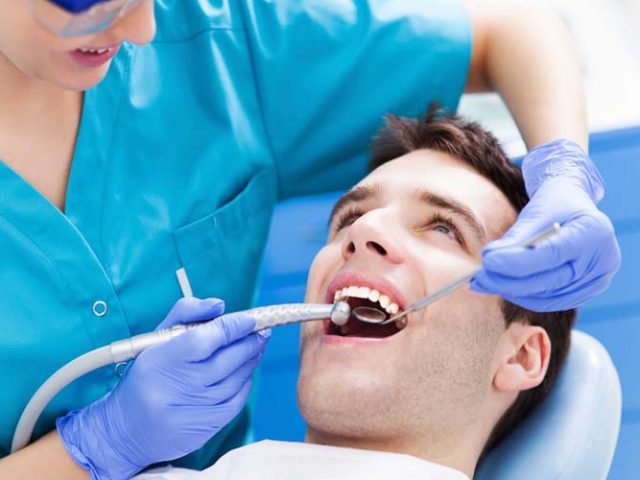 ΧΕΙΡΟΥΡΓΟΣ ΟΔΟΝΤΙΑΤΡΟΣ ΜΑΡΟΥΣΙ | ΚΥΡΙΑΚΟΥΛΕΑ ΣΤΑΥΡΟΥΛΑ