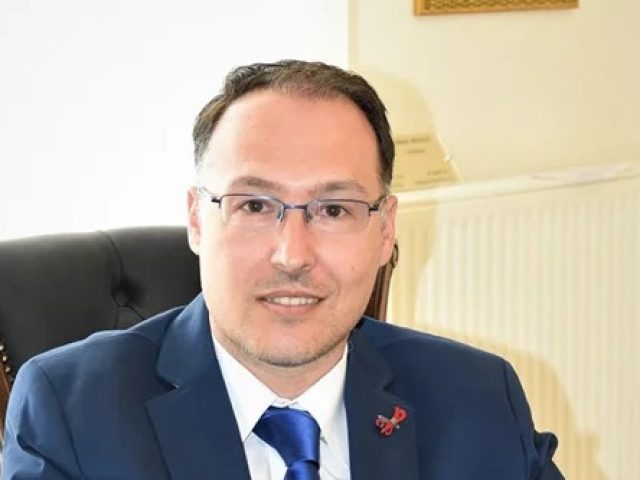 ΚΑΡΔΙΟΛΟΓΟΣ ΕΥΟΣΜΟΣ ΘΕΣΣΑΛΟΝΙΚΗ | ΚΕΦΑΛΑΣ ΒΑΣΙΛΕΙΟΣ