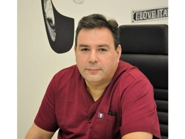 ΟΔΟΝΤΙΑΤΡΟΣ ΚΕΝΤΡΟ ΘΕΣΣΑΛΟΝΙΚΗ ΜΑΝΘΟΣ ΚΩΝΣΤΑΝΤΙΝΟΣ