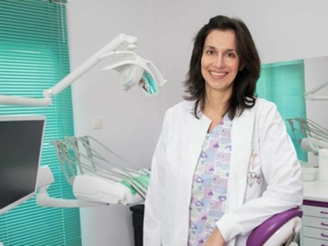 ΧΕΙΡΟΥΡΓΟΣ ΟΔΟΝΤΙΑΤΡΟΣ ΧΑΪΔΑΡΙ | ΘΕΟΔΩΡΟΠΟΥΛΟΥ ΚΑΤΕΡΙΝΑ