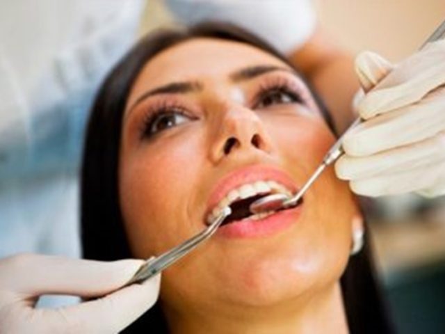 ΧΕΙΡΟΥΡΓΟΣ ΟΔΟΝΤΙΑΤΡΟΣ ΑΜΑΛΙΑΔΑ | DENTAL CARE – ΒΑΛΚΑΝΑ ΑΓΓΕΛΙΚΗ